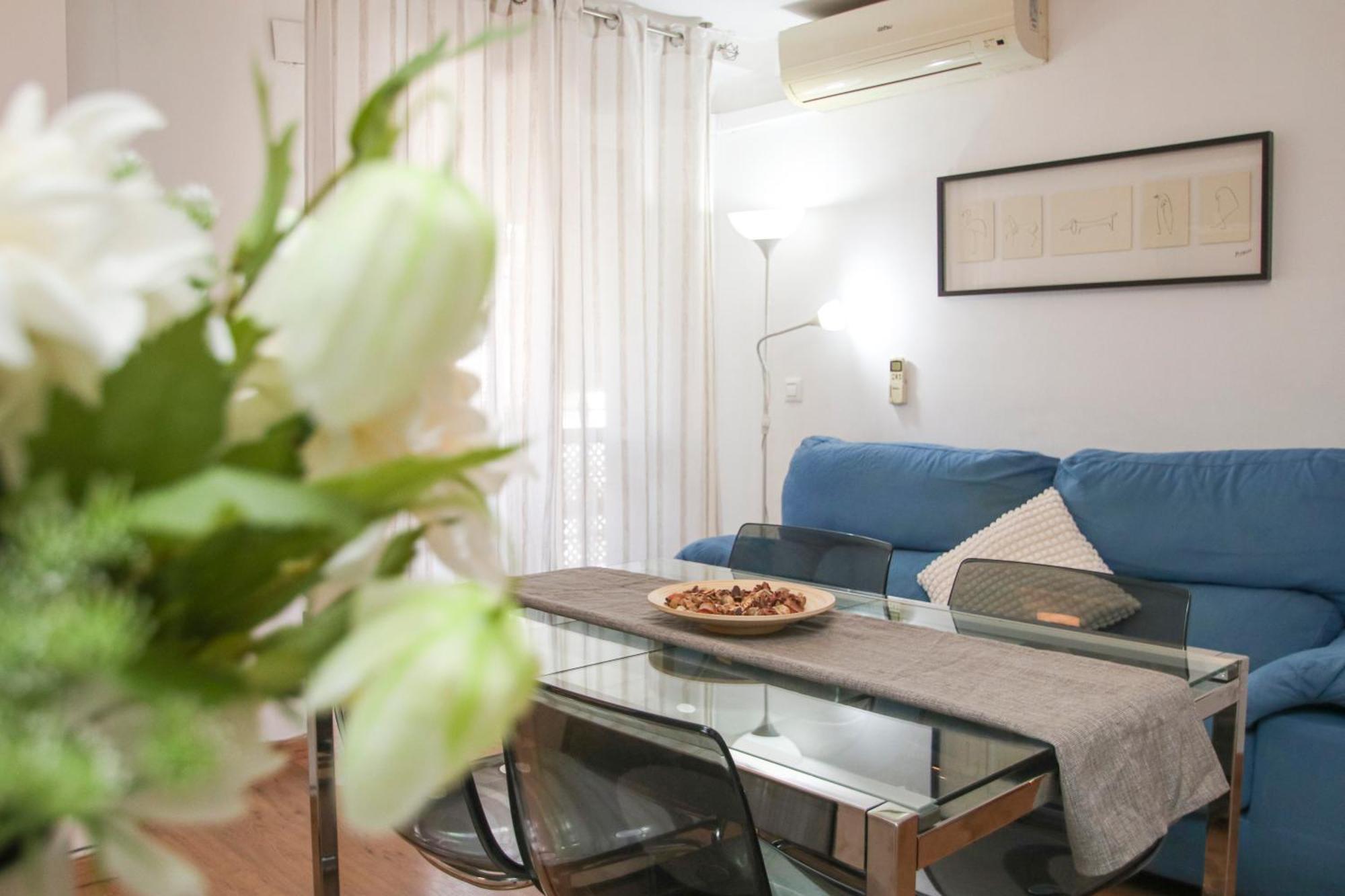 Spacious 2 Bedroom Apt In The Heart Of Triana Seville Ngoại thất bức ảnh
