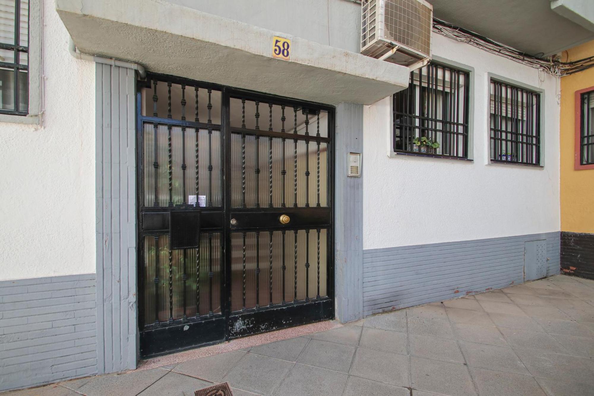 Spacious 2 Bedroom Apt In The Heart Of Triana Seville Ngoại thất bức ảnh