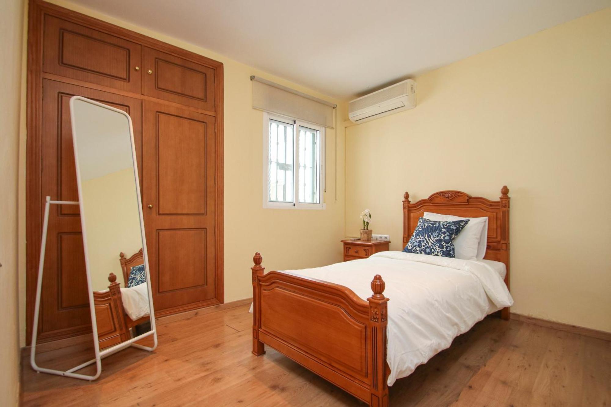 Spacious 2 Bedroom Apt In The Heart Of Triana Seville Ngoại thất bức ảnh