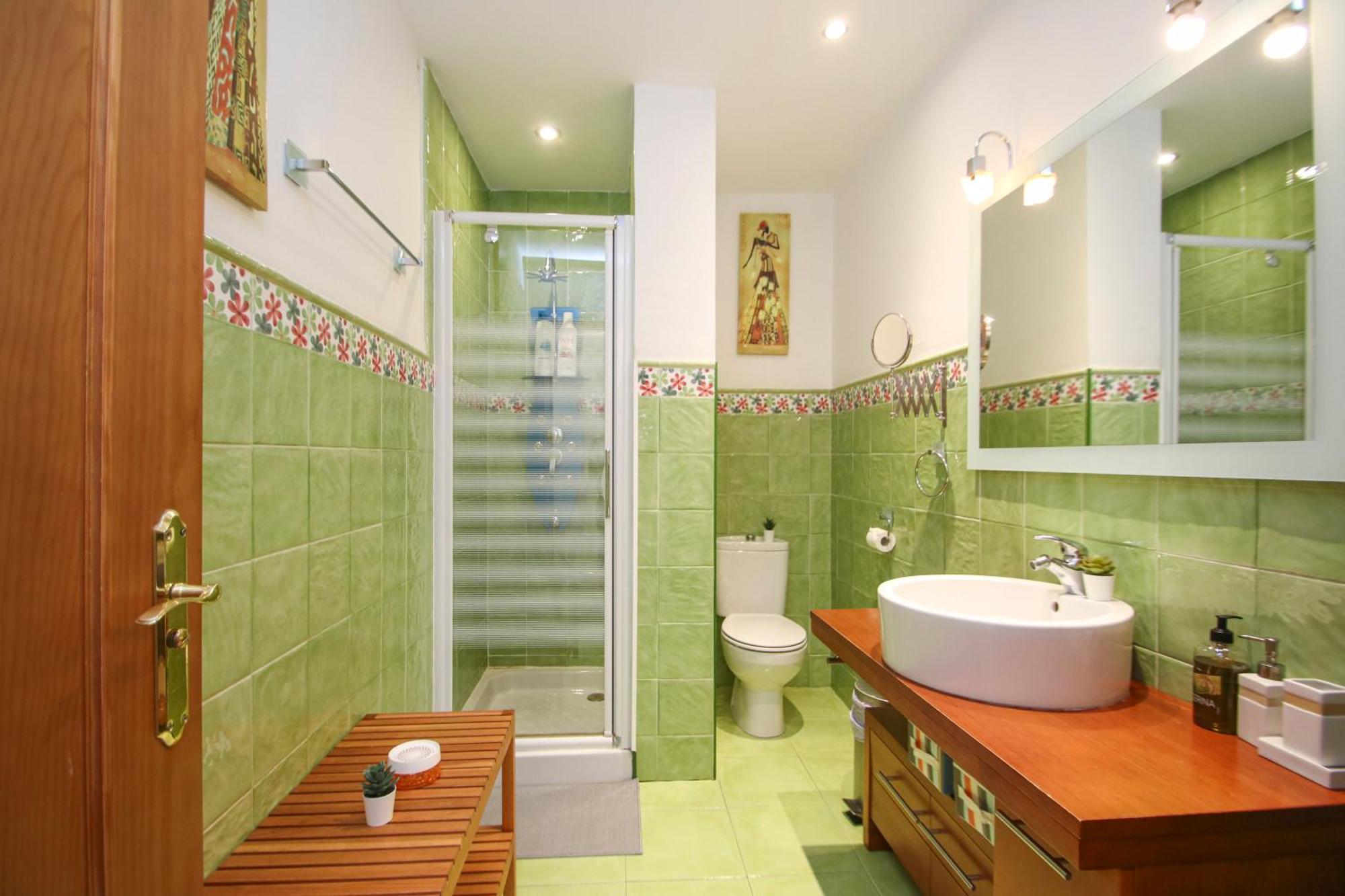 Spacious 2 Bedroom Apt In The Heart Of Triana Seville Ngoại thất bức ảnh