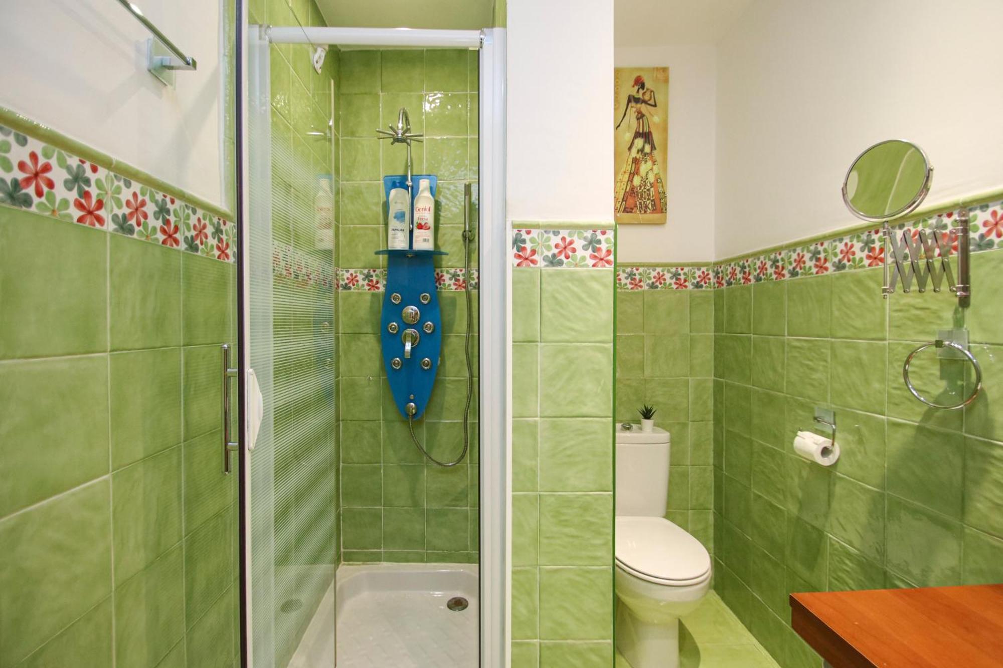 Spacious 2 Bedroom Apt In The Heart Of Triana Seville Ngoại thất bức ảnh